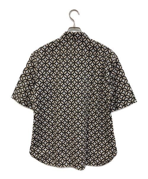 DRESSTERIOR（ドレステリア）DRESSTERIOR (ドレステリア) オーバーラップサークル ショートスリーブシャツ ベージュ サイズ:SIZE Mの古着・服飾アイテム