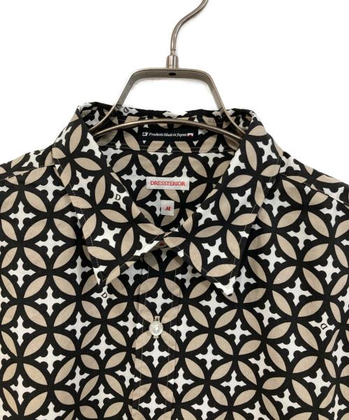 DRESSTERIOR（ドレステリア）DRESSTERIOR (ドレステリア) オーバーラップサークル ショートスリーブシャツ ベージュ サイズ:SIZE Mの古着・服飾アイテム