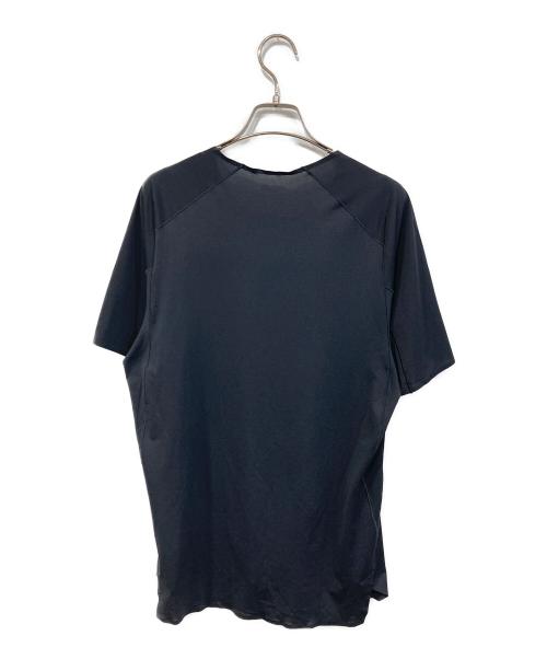 ARC'TERYX（アークテリクス）ARC'TERYX (アークテリクス) Norvan Downward Logo Short Sleeve ブラック サイズ:Sの古着・服飾アイテム