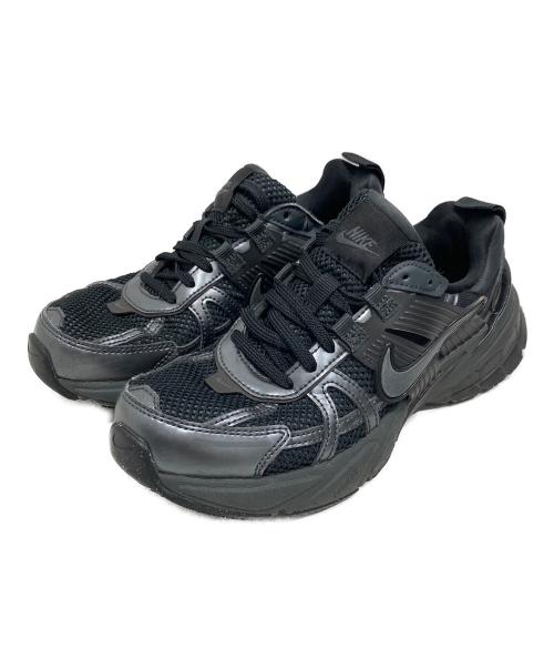 NIKE（ナイキ）NIKE (ナイキ) W V2K RUN BLACK/DK SMOKE GREY-ANTHRACITE ブラック サイズ:23の古着・服飾アイテム