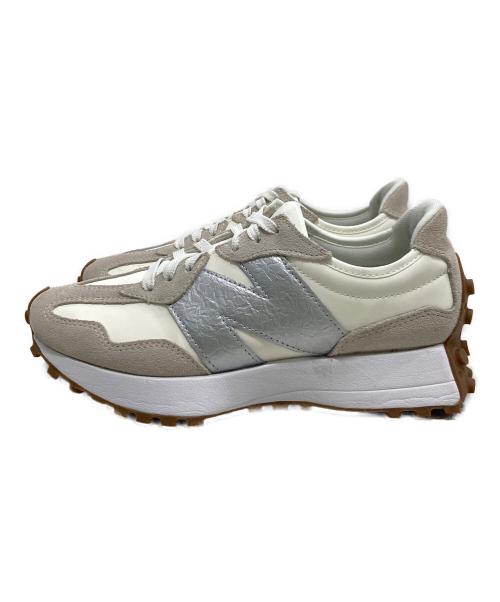 NEW BALANCE（ニューバランス）NEW BALANCE (ニューバランス) 327ローカットスニーカー ホワイト サイズ:SIZE 25の古着・服飾アイテム