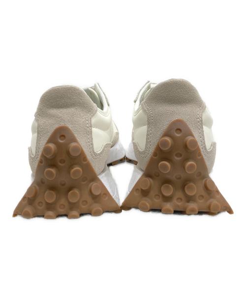 NEW BALANCE（ニューバランス）NEW BALANCE (ニューバランス) 327ローカットスニーカー ホワイト サイズ:SIZE 25の古着・服飾アイテム