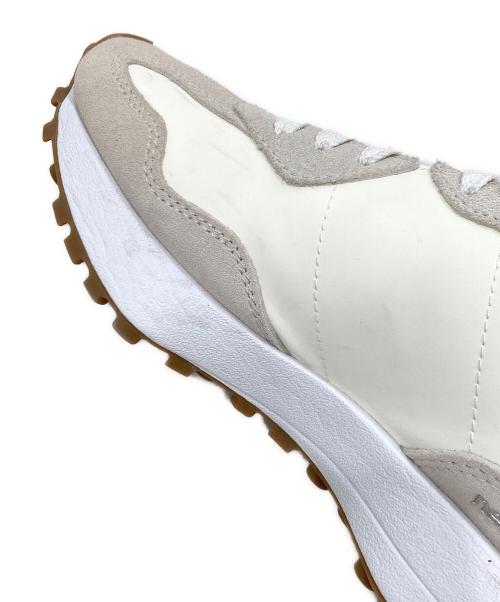 NEW BALANCE（ニューバランス）NEW BALANCE (ニューバランス) 327ローカットスニーカー ホワイト サイズ:SIZE 25の古着・服飾アイテム