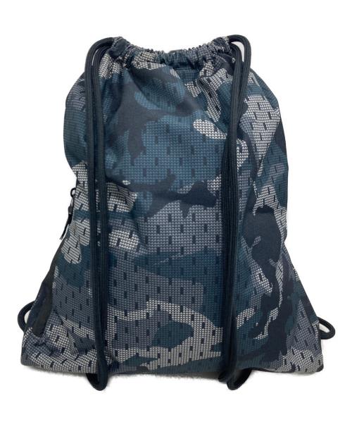 NIKE（ナイキ）NIKE (ナイキ) カモ柄ナップサック グリーンの古着・服飾アイテム