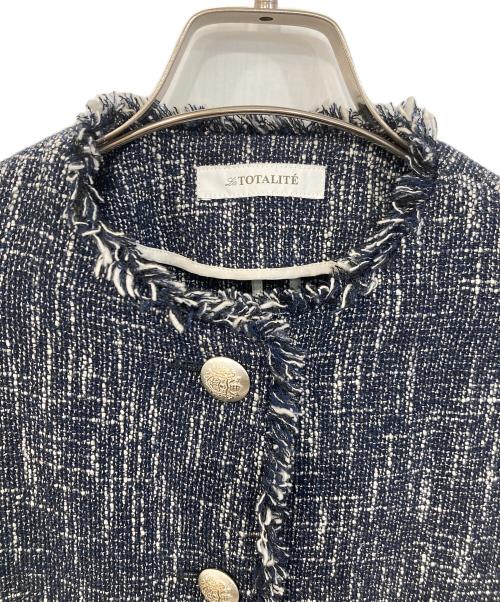 La TOTALITE（ラ ト―タリテ）La TOTALITE (ラ ト―タリテ) ミックス ツィード ノーカラージャケット ネイビー サイズ:FREEの古着・服飾アイテム