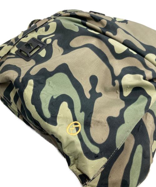 MAHARISHI（マハリシ）MAHARISHI (マハリシ) ヘルメットバッグ カーキの古着・服飾アイテム