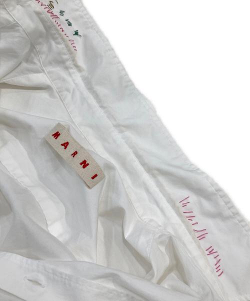 MARNI（マルニ）MARNI (マルニ) エンブロイダリーデザインシャツ ホワイト サイズ:SIZE 44の古着・服飾アイテム