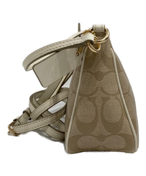 COACH（コーチ）COACH (コーチ) シグネチャーショルダーポーチ ベージュの古着・服飾アイテム