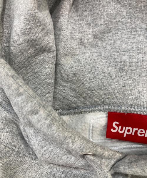 SUPREME（シュプリーム）SUPREME (シュプリーム) Satin Applique Hooded Sweatshirt グレー サイズ:SIZE Mの古着・服飾アイテム