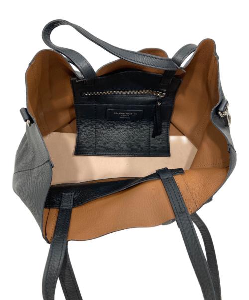 GIANNI CHIARINI（ジャンニ キアリーニ）GIANNI CHIARINI (ジャンニ キアリーニ) スーパーライトMトートバッグ ブラックの古着・服飾アイテム