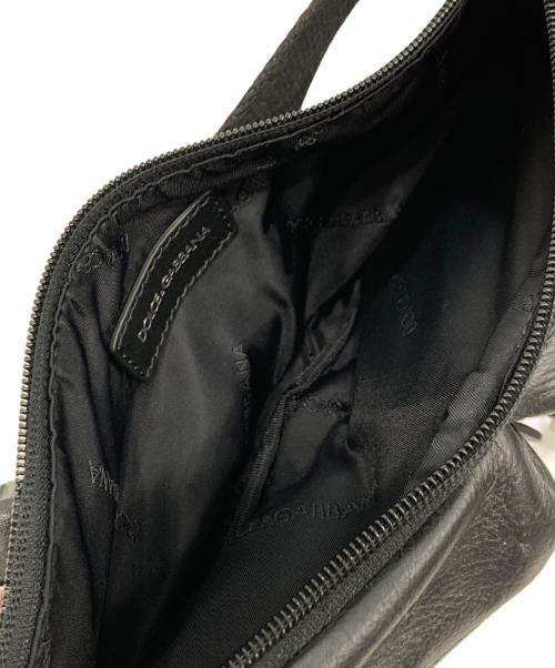 DOLCE & GABBANA（ドルチェ＆ガッバーナ）DOLCE & GABBANA (ドルチェ＆ガッバーナ) レザーボディバッグ ブラックの古着・服飾アイテム
