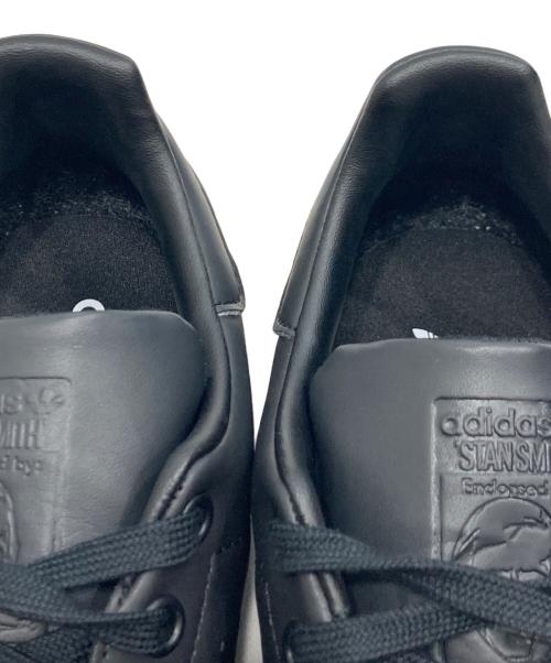 adidas（アディダス）adidas (アディダス) ローカットスニーカー ブラック サイズ:SIZE9 1/2の古着・服飾アイテム