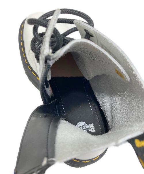Dr.Martens（ドクターマーチン）Dr.Martens (ドクターマーチン) 8ホールブーツ ホワイト サイズ:SIZE UK6の古着・服飾アイテム