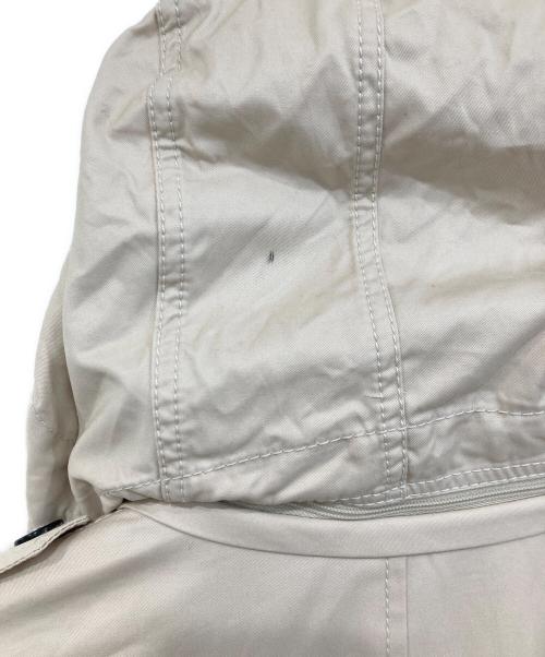 GIORGIO ARMANI（ジョルジオアルマーニ）GIORGIO ARMANI (ジョルジオアルマーニ) トレンチコート アイボリー サイズ:SIZE 48の古着・服飾アイテム