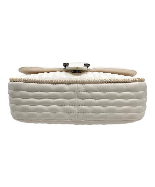 LONGCHAMP（ロンシャン）LONGCHAMP (ロンシャン) AMAZONE MATELASSE/アマゾン マトラッセ　レザー チェーン ショルダーバッグ ホワイトの古着・服飾アイテム