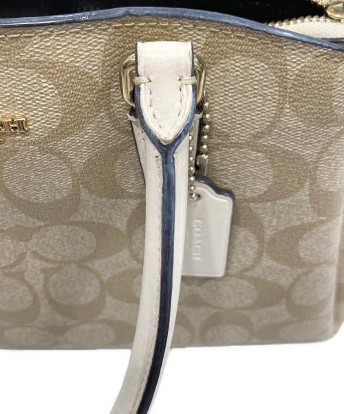 COACH（コーチ）COACH (コーチ) シグネチャー2WAYショルダーバッグ ベージュの古着・服飾アイテム
