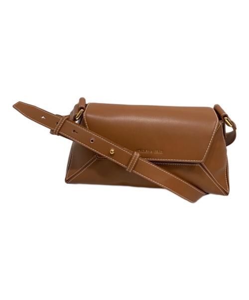 CHARLES & KEITH（チャールズアンドキース）CHARLES & KEITH (チャールズアンドキース) Nasrinショルダーバッグ ブラウンの古着・服飾アイテム