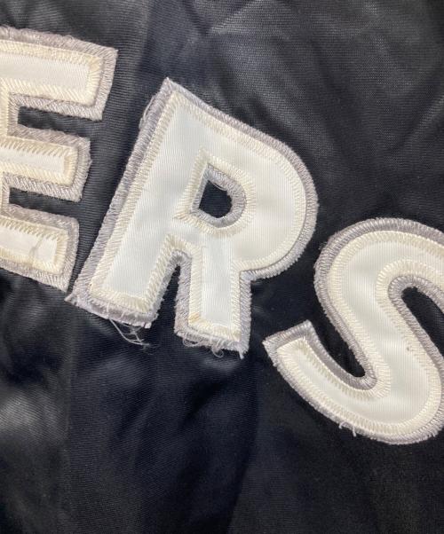 Majestic（マジェスティック）Majestic (マジェスティック) NFL RAIDERS NYLON JACKET/ライダースナイロンジャケット ブラック サイズ:SIZE XXLの古着・服飾アイテム