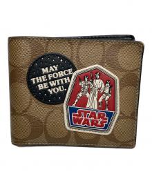 COACH（コーチ）の古着「スターウォーズ・シグネチャー2つ折り財布」｜ベージュ