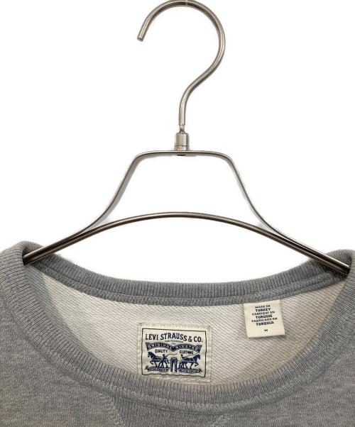 LEVI'S（リーバイス）LEVI'S (リーバイス) Logo Embroidered Round Neck Pure Cotton Pullover/ロゴ・エンブロイダード・ラウンド・ネック・ピュア・コットン・プルオーバー グレー サイズ:SIZE Mの古着・服飾アイテム