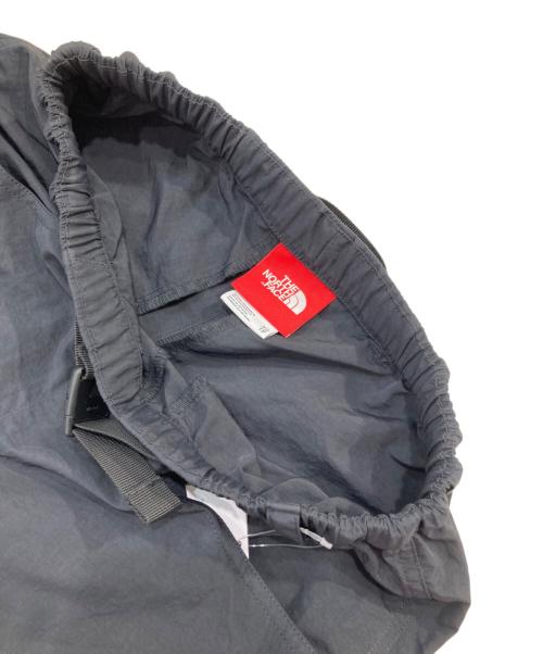 THE NORTH FACE（ザ ノース フェイス）THE NORTH FACE (ザ ノース フェイス) レッドボックス ナイロンベルテットパンツ ブラック サイズ:SIZE XS 未使用品の古着・服飾アイテム