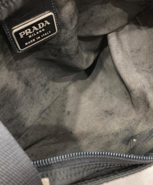 PRADA（プラダ）PRADA (プラダ) ナイロンショルダーバッグ ブラックの古着・服飾アイテム