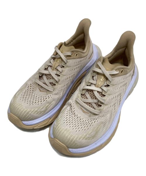 HOKA（ホカ）HOKA (ホカ) M CLIFTON EDGE/エム クリフトン エッジ ベージュ サイズ:SIZE 24の古着・服飾アイテム