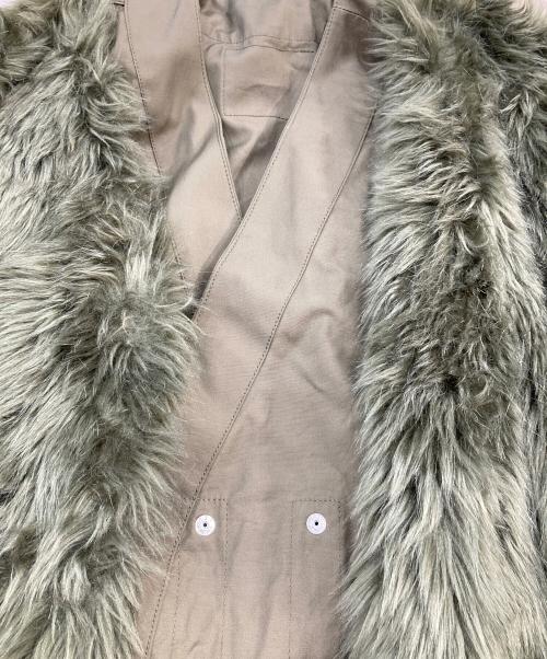 ALMOSTBLACK（オールモストブラック）ALMOSTBLACK (オールモストブラック) NO COLLER RIVER FUR COAT グリーン サイズ:FREE　の古着・服飾アイテム