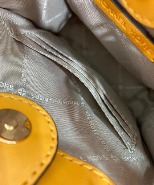 MICHAEL KORS（マイケルコース）MICHAEL KORS (マイケルコース) ショルダーバッグ イエローの古着・服飾アイテム