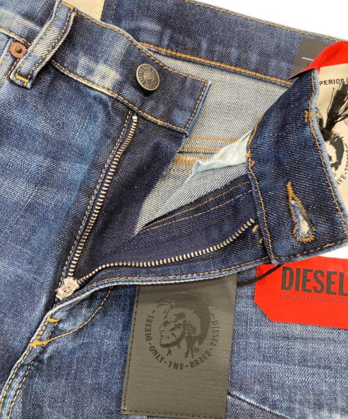 DIESEL（ディーゼル）DIESEL (ディーゼル) パッチワークスキニーデニムパンツ インディゴ サイズ:SIZE 71cm (W28)の古着・服飾アイテム