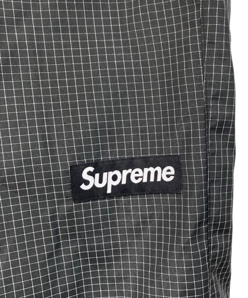 SUPREME（シュプリーム）SUPREME (シュプリーム) Reflective Ripstop Track Pant　リフレクティブ　リップストップ　トラックパンツ ブラック サイズ:SIZE Sの古着・服飾アイテム