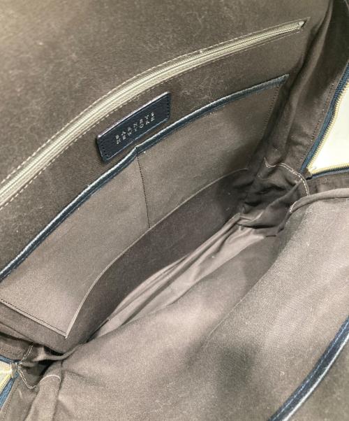 BARNEYS NEWYORK（バーニーズ・ニューヨーク）BARNEYS NEWYORK (バーニーズ・ニューヨーク) レザーリュック ネイビーの古着・服飾アイテム