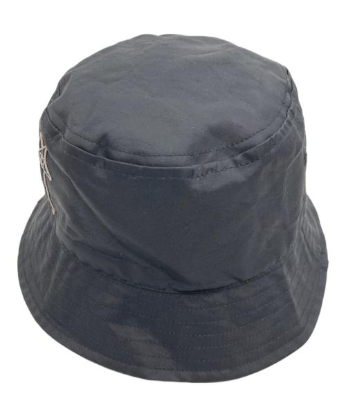 Champion（チャンピオン）Champion (チャンピオン) RICK OWENS (リックオウエンス) ロゴナイロンバケットハット ブラックの古着・服飾アイテム