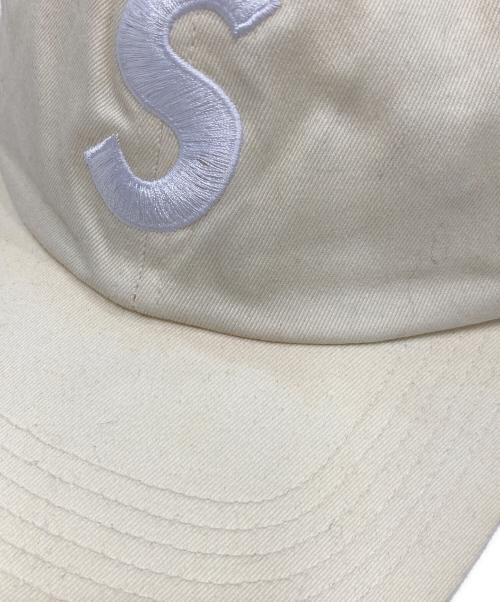 SUPREME（シュプリーム）Supreme (シュプリーム) Sロゴキャップ ベージュの古着・服飾アイテム