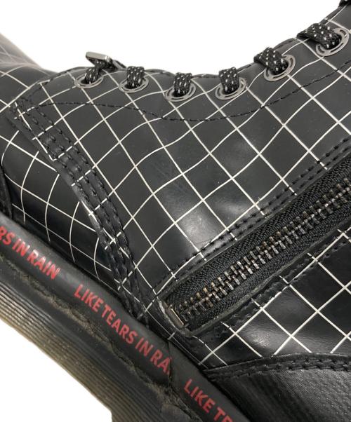 Dr.Martens（ドクターマーチン）Dr.Martens (ドクターマーチン) WARNER BROS (ワーナーブラザース) 8ホールブーツ ブラック サイズ:SIZE 8の古着・服飾アイテム