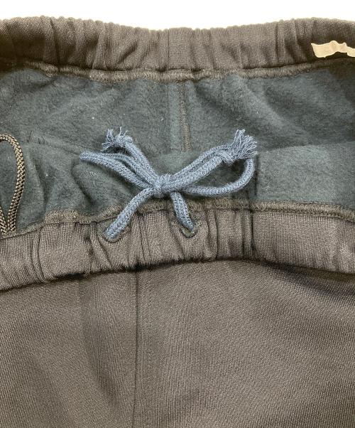 COMOLI（コモリ）COMOLI (コモリ) ナイロンコットン裏毛 ナロートラックパンツ ネイビー サイズ:SIZE 3の古着・服飾アイテム