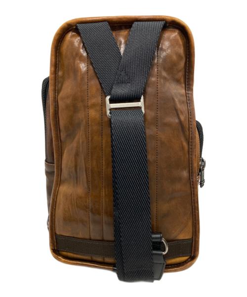TUMI（トゥミ）TUMI (トゥミ) Alpha Bravo Leather Monterey Sling/アルファ ブラボー レザー モントレー スリング ブラウンの古着・服飾アイテム