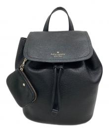 Kate Spade（ケイトスペード）の古着「ロージーミディアムフラップバックパック」｜ブラック