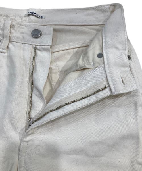 AURALEE（オーラリー）AURALEE (オーラリー) HARD TWIST DENIM 5P PANTS/ハード ツイスト デニム ファイブピー パンツ アイボリー サイズ:SIZE 25の古着・服飾アイテム