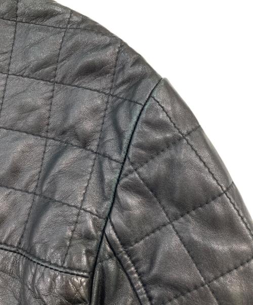 ARMANI COLLEZIONI（アルマーニ コレツィオーニ）ARMANI COLLEZIONI (アルマーニ コレツィオーニ) レザージャケット ブラック サイズ:SIZE 48の古着・服飾アイテム