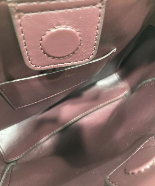 Calvin Klein（カルバンクライン）Calvin Klein (カルバンクライン) バケットショルダーバッグ レッドの古着・服飾アイテム