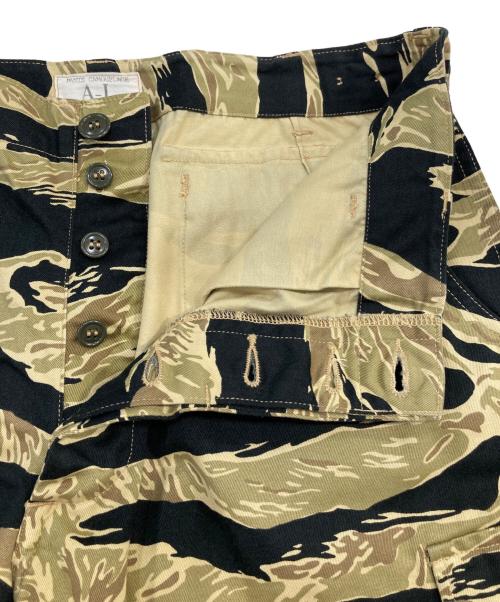 BUZZ RICKSON'S（バズリクソンズ）BUZZ RICKSON'S (バズリクソンズ) GOLD TIGER STRIPE TROUSERS/ゴールド・タイガー・ストライプ・トラウザーズ カーキ サイズ:SIZE A-Lの古着・服飾アイテム