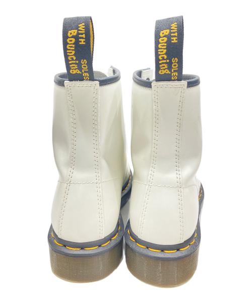 Dr.Martens（ドクターマーチン）Dr.Martens (ドクターマーチン) 8ホールブーツ ホワイト サイズ:SIZE 7の古着・服飾アイテム