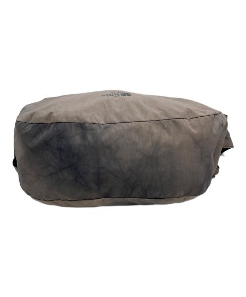 THE NORTH FACE（ザ ノース フェイス）THE NORTH FACE (ザ ノース フェイス) NEW HOBO BAG　ニュー・ホーボー・バッグ グレーの古着・服飾アイテム