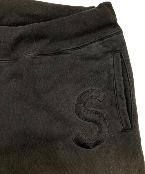 SUPREME（シュプリーム）SUPREME (シュプリーム) Tonal S Logo Sweatpant/トーナル・エス・ロゴ・スウェットパンツ ブラック サイズ:SIZE Lの古着・服飾アイテム