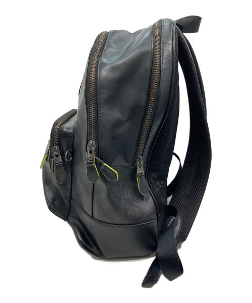 COACH（コーチ）COACH (コーチ) シグネチャーリュック ブラックの古着・服飾アイテム
