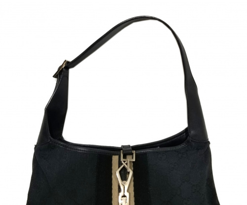 GUCCI（グッチ）GUCCI (グッチ) ワンショルダーバッグ ブラック 001-4057 002058の古着・服飾アイテム