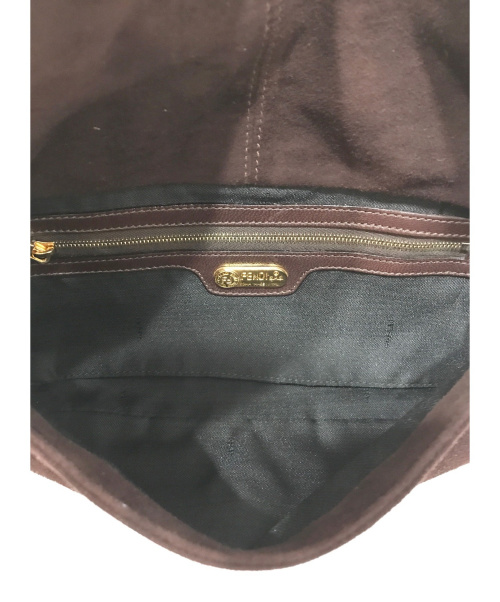 FENDI（フェンディ）FENDI (フェンディ) スウェードショルダーバッグ ブラウン マンマバケットの古着・服飾アイテム
