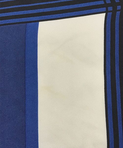 LOUIS VUITTON（ルイ ヴィトン）LOUIS VUITTON (ルイ ヴィトン) シルクスカーフ ネイビーの古着・服飾アイテム