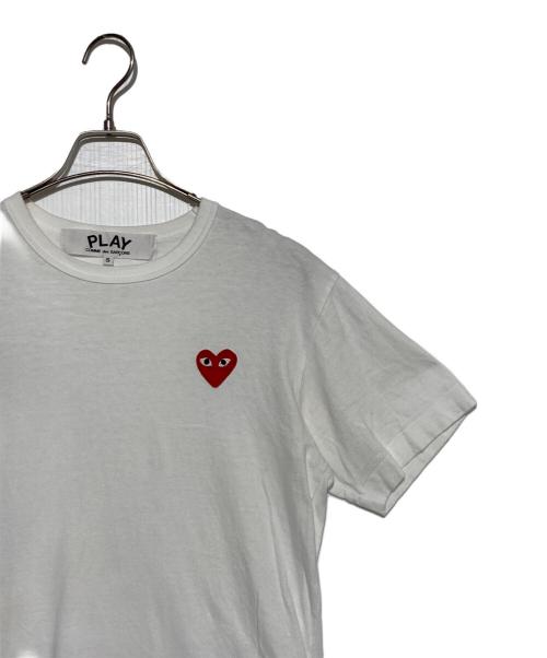 PLAY COMME des GARCONS（プレイコムデギャルソン）PLAY COMME des GARCONS (プレイ コムデギャルソン) ハートワッペンｔシャツ ホワイト サイズ:Sの古着・服飾アイテム